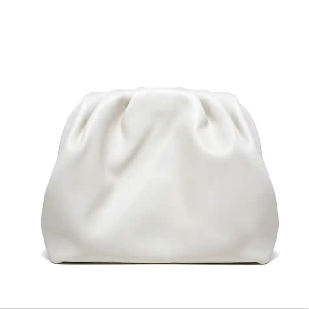 GIA OVERSIZED CROSSBODY CHAIN POUCH BAG - IVORY